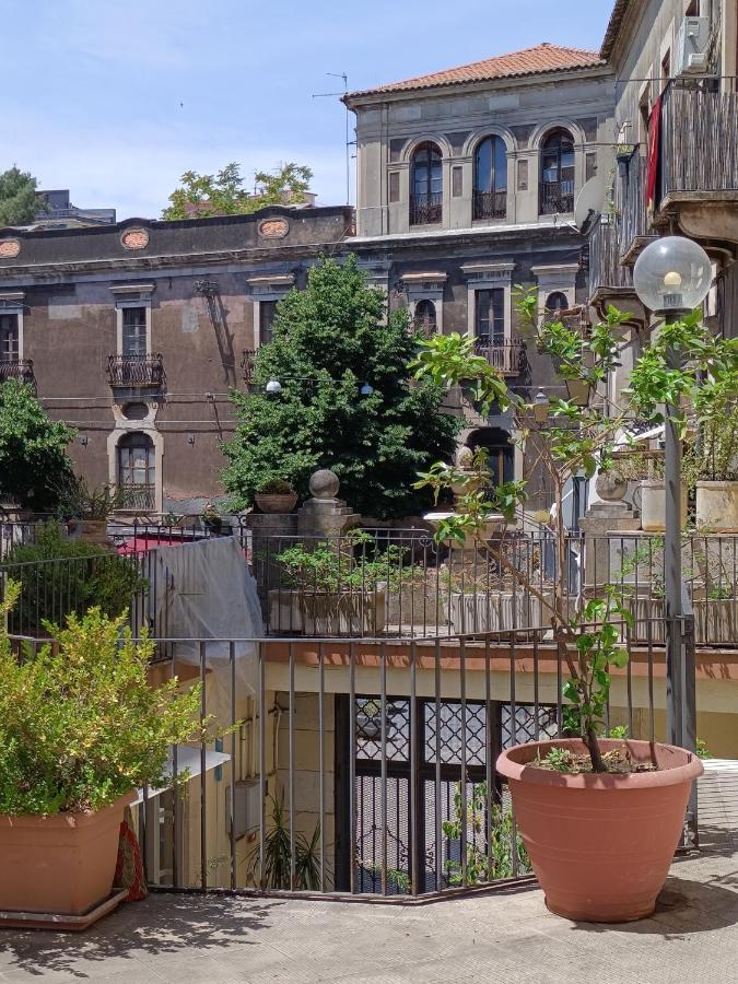 Residenza La Vecchia Cattedrale Catania Exterior foto